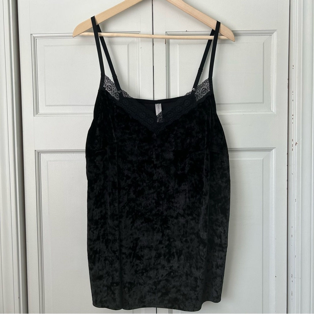 Lacy Sleep Tank - Picture 2 of 5